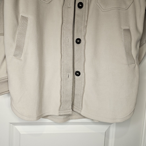 Zenana Beige Two Tone L/S Collared Button Front Elbow Patch Shacket Size XL - Picture 8 of 13